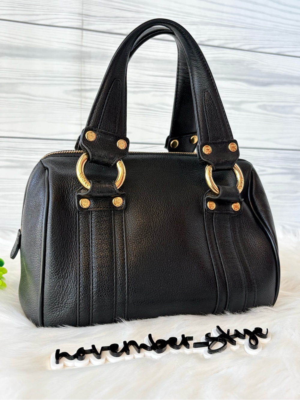 MCM Black Leather Bauletto Boston bag with Gold Hardware - Picture 4 of 16